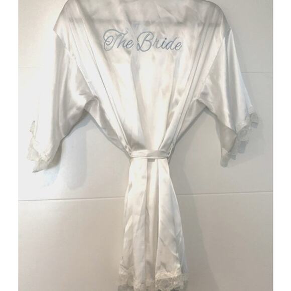 In Bloom by Jonquil "The Bride" Embroidered Lacy Robe Sz Small in Off White NWT - Picture 1 of 8